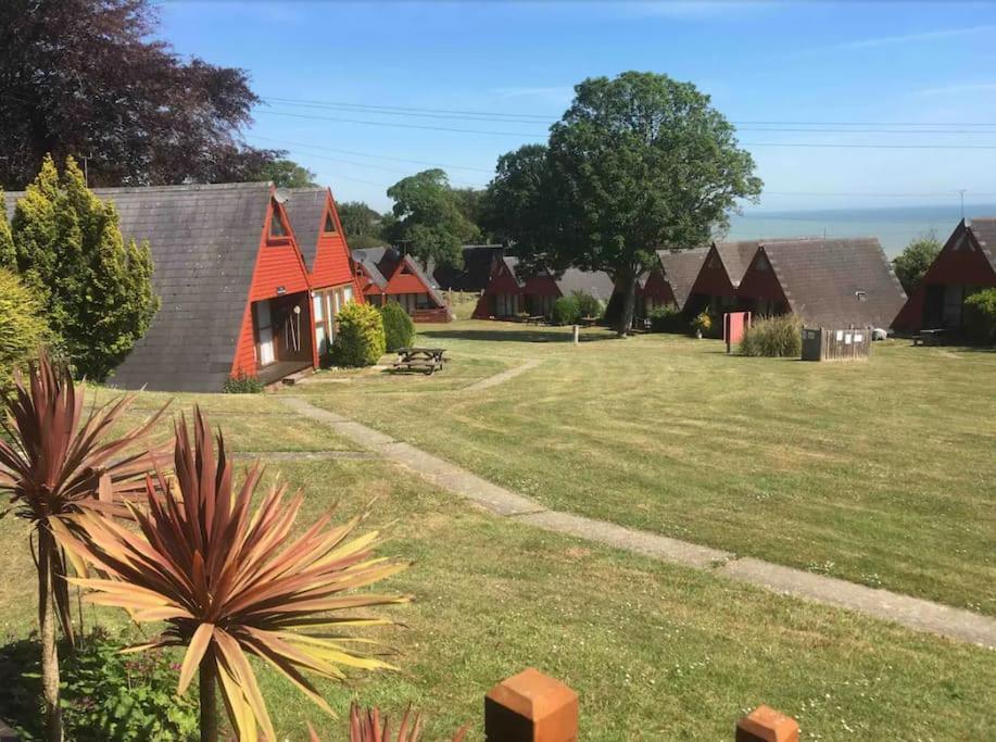 Wow! Amazing Sea Views At Coastal Chalet In Kingsdown Park With Pool No 40 Villa Exterior foto
