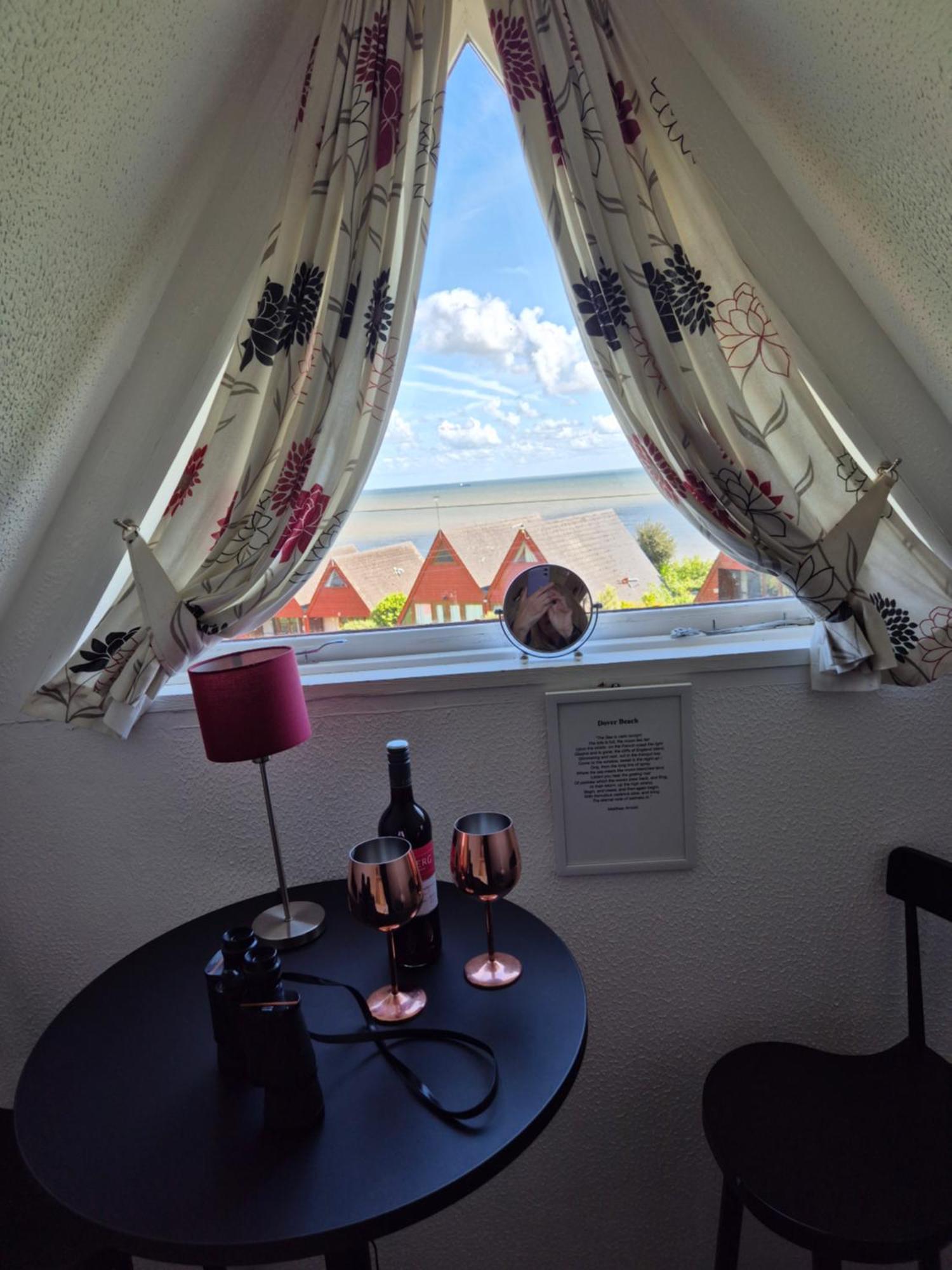 Wow! Amazing Sea Views At Coastal Chalet In Kingsdown Park With Pool No 40 Villa Exterior foto